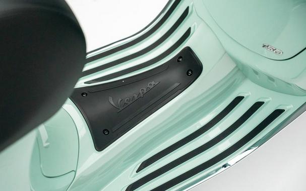 2025 Vespa Primavera 150