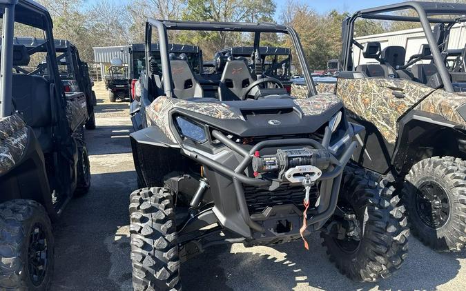 2026 Can-Am® Commander X mr 1000R Dark Wildland Camo