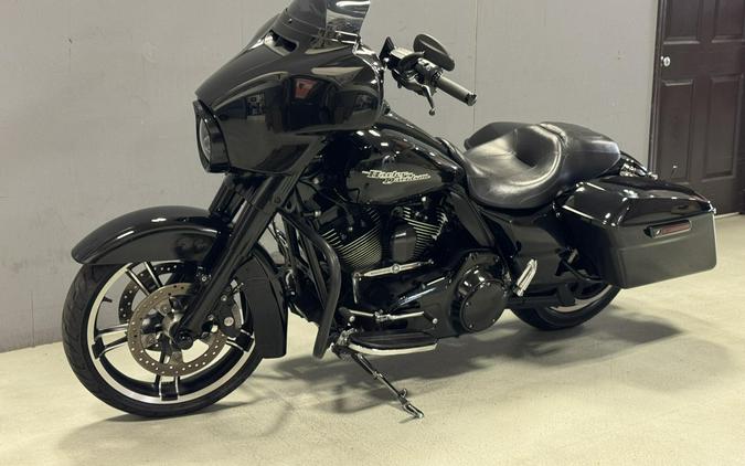 FLHX 2015 Street Glide®