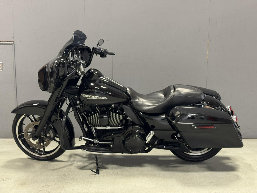 FLHX 2015 Street Glide®