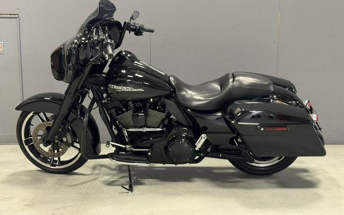 FLHX 2015 Street Glide®