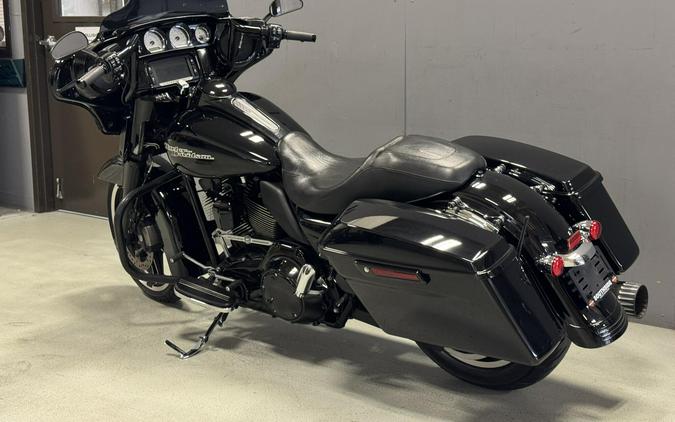 FLHX 2015 Street Glide®