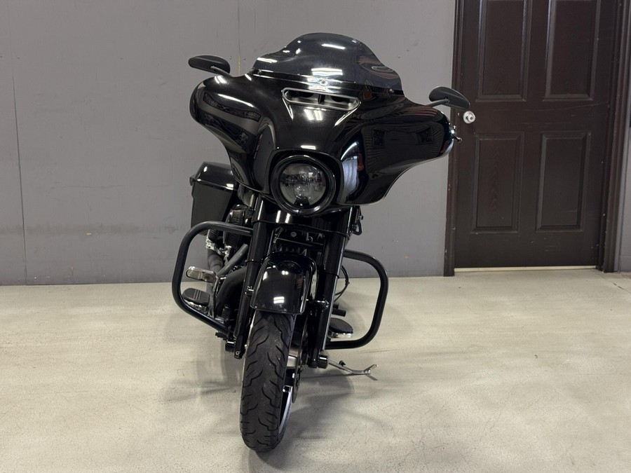 FLHX 2015 Street Glide®