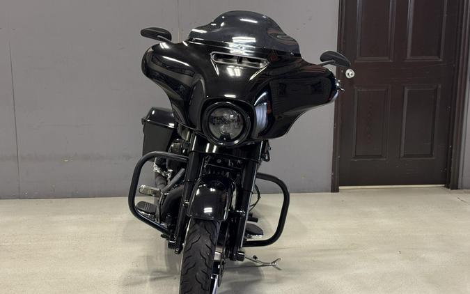 FLHX 2015 Street Glide®