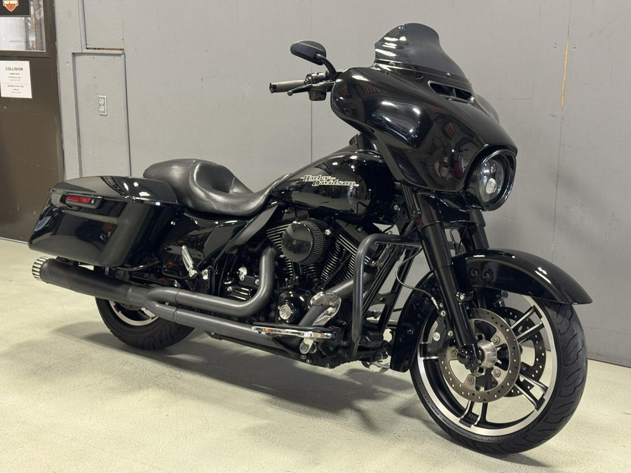 FLHX 2015 Street Glide®