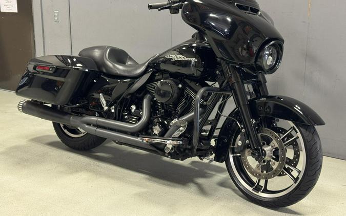 FLHX 2015 Street Glide®