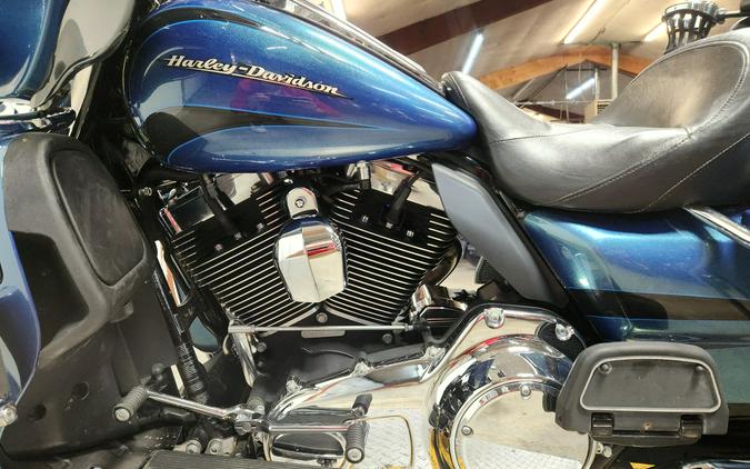 2014 Harley-Davidson® Ultra Limited - FP8854