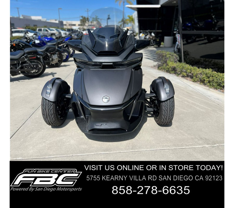 2023 Can-Am® Spyder RT Limited Dark Wheels