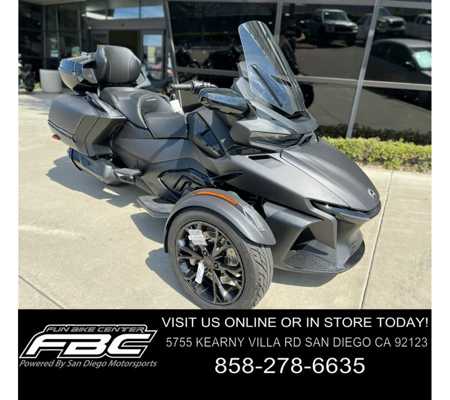 2023 Can-Am® Spyder RT Limited Dark Wheels