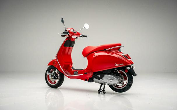 2025 Vespa Primavera 150 Red