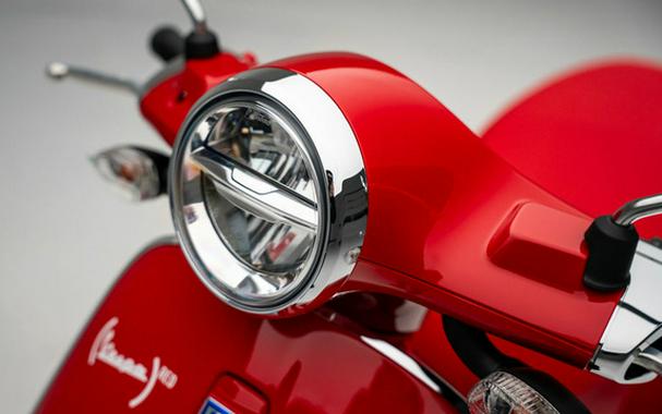 2025 Vespa Primavera 150 Red