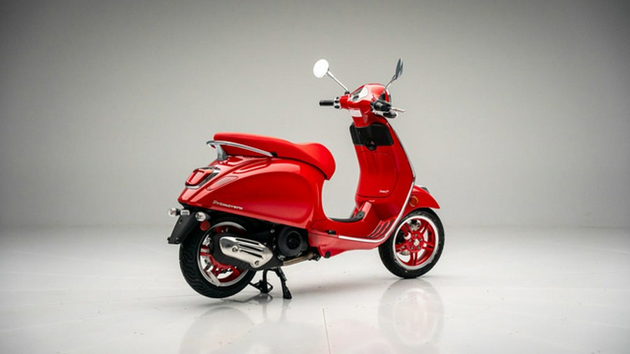 2025 Vespa Primavera 150 Red