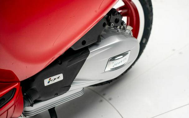 2025 Vespa Primavera 150 Red