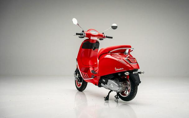 2025 Vespa Primavera 150 Red