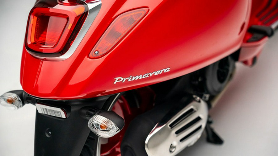 2025 Vespa Primavera 150 Red