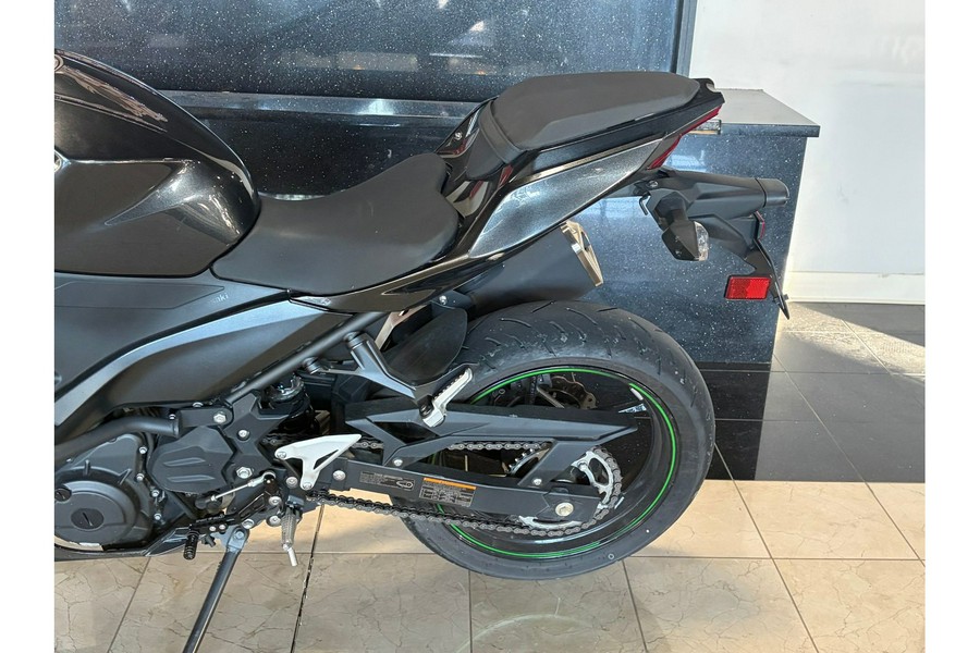 2023 Kawasaki NINJA 400 ABS