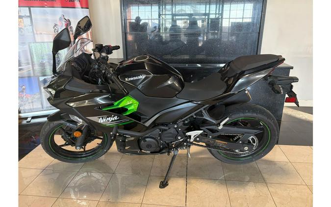 2023 Kawasaki NINJA 400 ABS