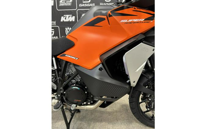2027 1390 Super Adventure S EVO - KTM