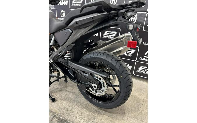2027 1390 Super Adventure S EVO - KTM