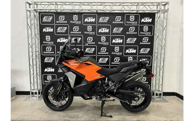 2027 1390 Super Adventure S EVO - KTM