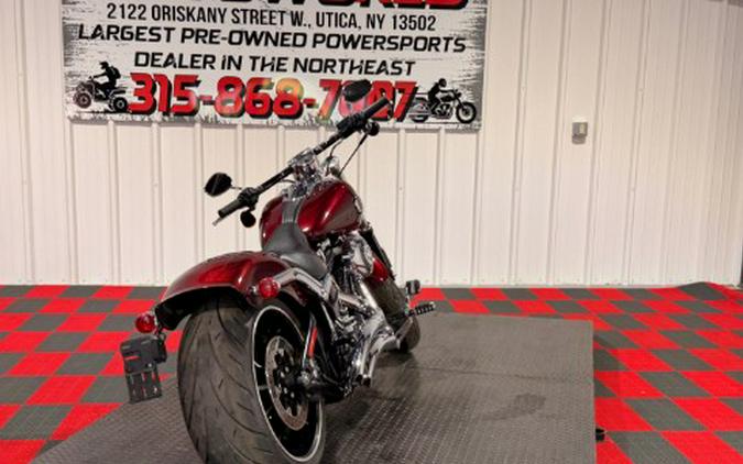 2015 Harley-Davidson Breakout®