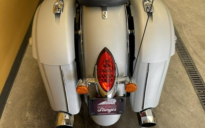 2018 Indian Motorcycle® Chieftain® Classic ABS Star Silver Smoke