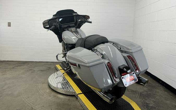 2024 Harley-Davidson Street Glide® BILLIARD GRAY