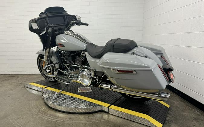 2024 Harley-Davidson Street Glide® BILLIARD GRAY