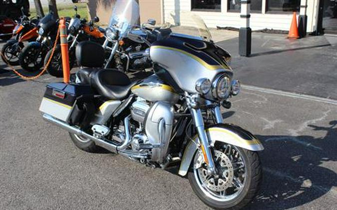 2012 Harley-Davidson CVO™ Ultra Classic® Electra Glide®