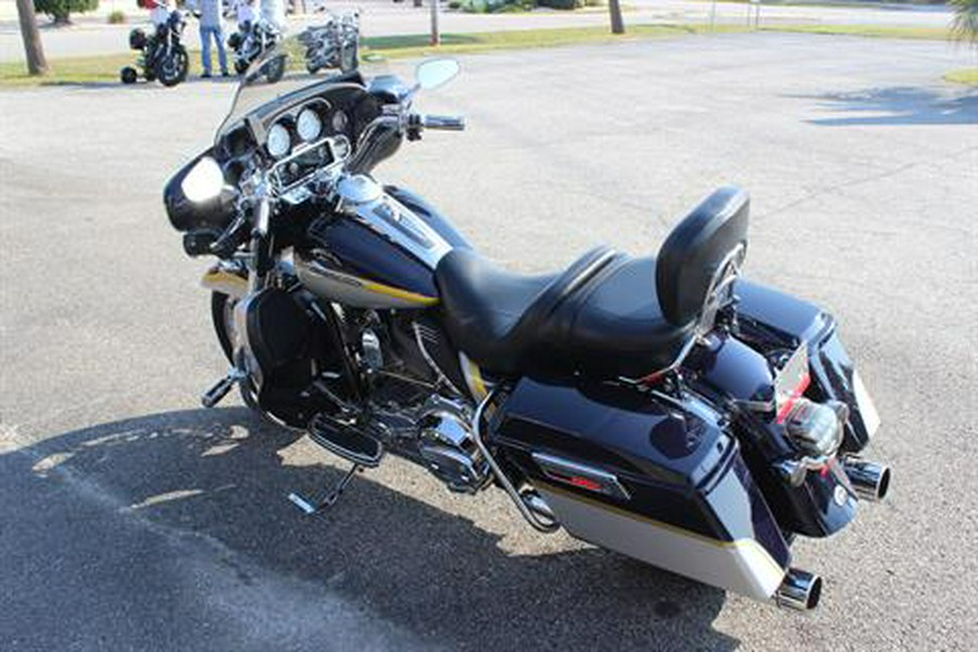 2012 Harley-Davidson CVO™ Ultra Classic® Electra Glide®