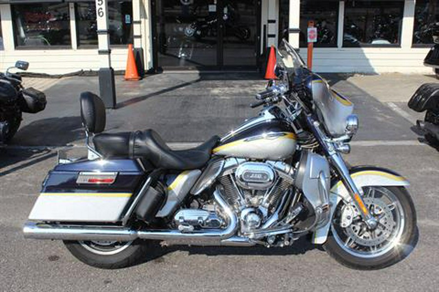 2012 Harley-Davidson CVO™ Ultra Classic® Electra Glide®
