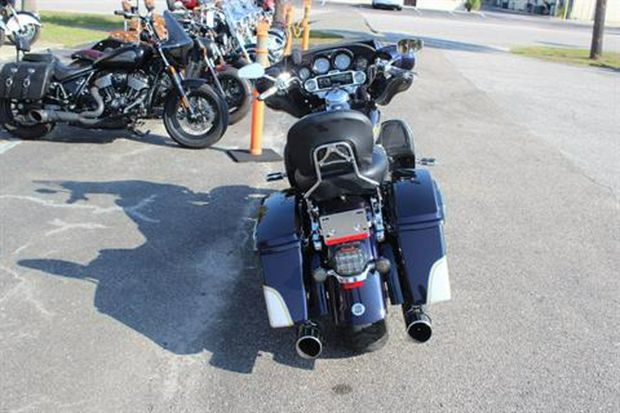 2012 Harley-Davidson CVO™ Ultra Classic® Electra Glide®