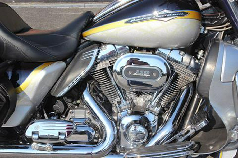 2012 Harley-Davidson CVO™ Ultra Classic® Electra Glide®