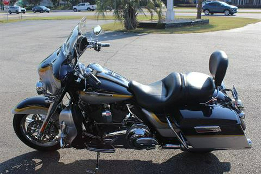 2012 Harley-Davidson CVO™ Ultra Classic® Electra Glide®