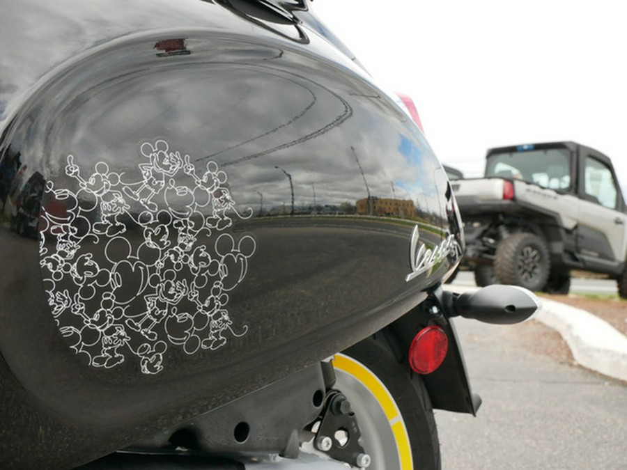 2023 Vespa Primavera 150 Disney Mickey Mouse Edition