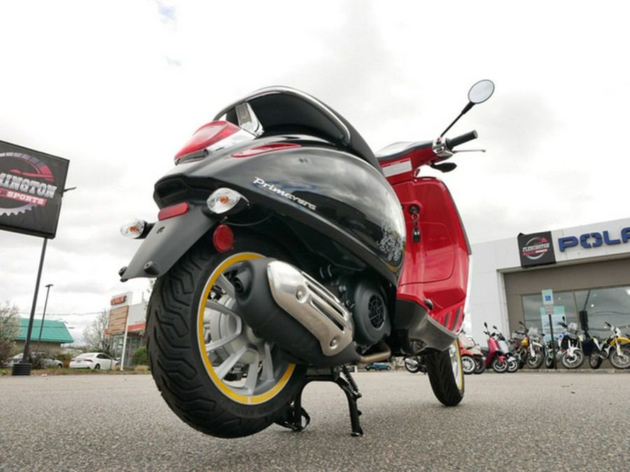 2023 Vespa Primavera 150 Disney Mickey Mouse Edition