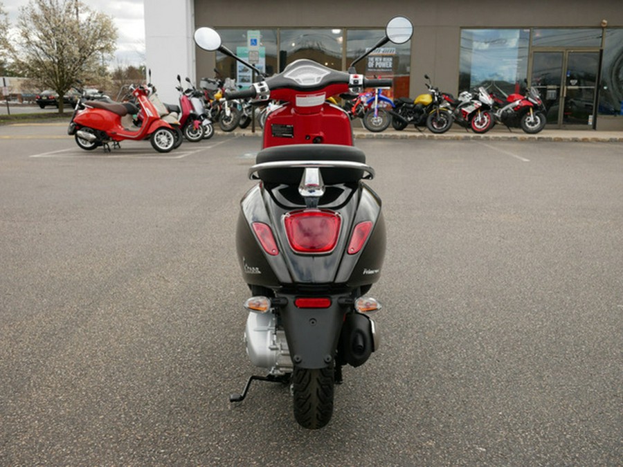 2023 Vespa Primavera 150 Disney Mickey Mouse Edition