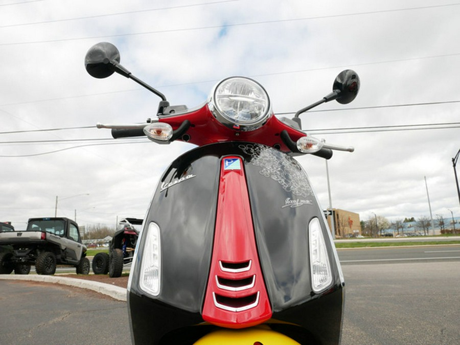 2023 Vespa Primavera 150 Disney Mickey Mouse Edition
