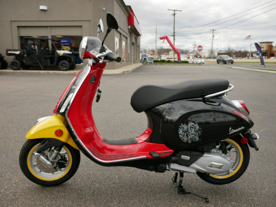 2023 Vespa Primavera 150 Disney Mickey Mouse Edition