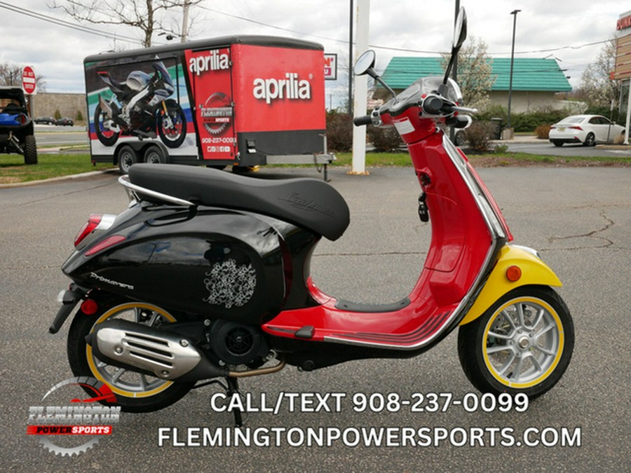 2023 Vespa Primavera 150 Disney Mickey Mouse Edition