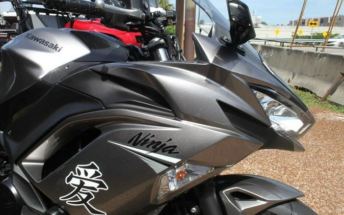 2021 Kawasaki Ninja 650 Metallic Graphite GrayMetallic Spark B