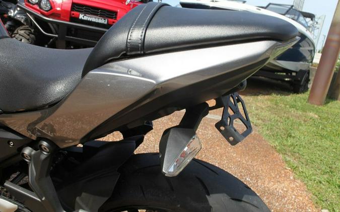 2021 Kawasaki Ninja 650 Metallic Graphite GrayMetallic Spark B
