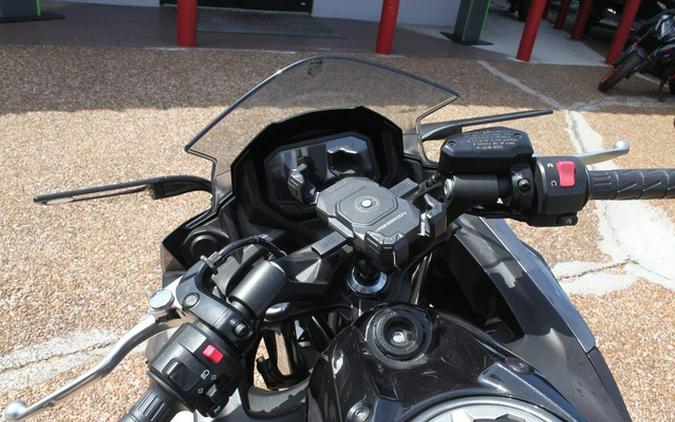 2021 Kawasaki Ninja 650 Metallic Graphite GrayMetallic Spark B