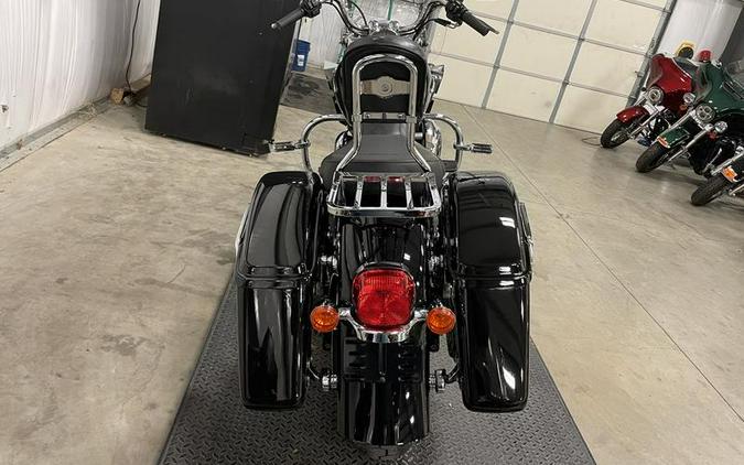 2013 Harley-Davidson® FLD - Dyna® Switchback™