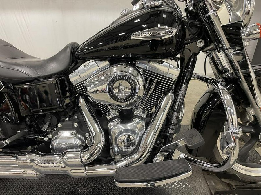 2013 Harley-Davidson® FLD - Dyna® Switchback™