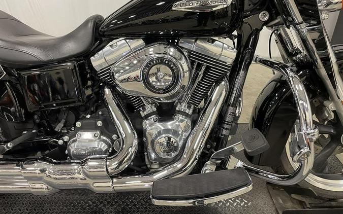 2013 Harley-Davidson® FLD - Dyna® Switchback™