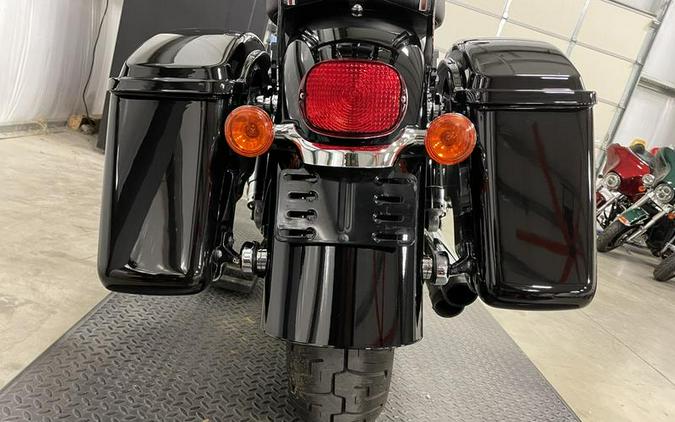 2013 Harley-Davidson® FLD - Dyna® Switchback™