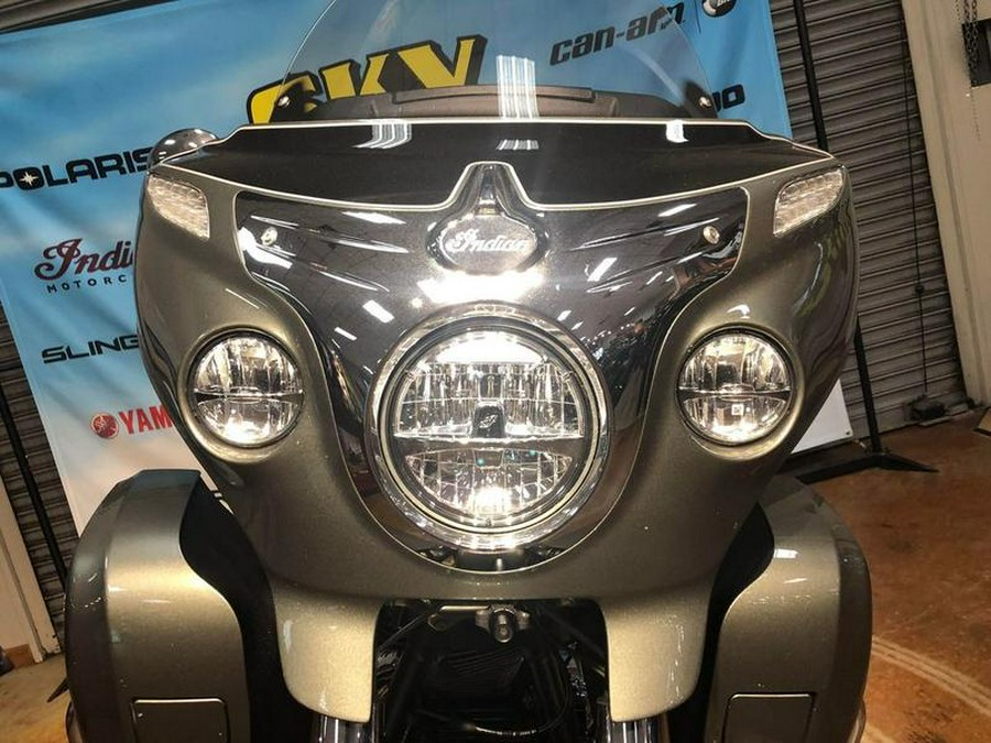 2021 Indian Motorcycle® Roadmaster® Alumina Jade/Thunder Black