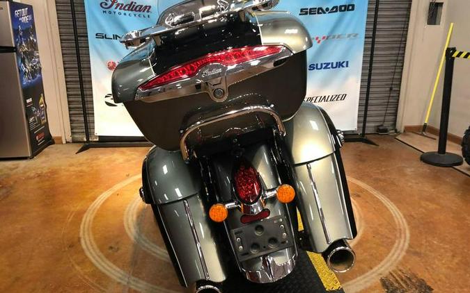 2021 Indian Motorcycle® Roadmaster® Alumina Jade/Thunder Black