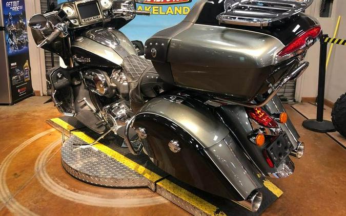 2021 Indian Motorcycle® Roadmaster® Alumina Jade/Thunder Black